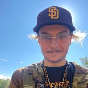 Meet your Posher, Caleb